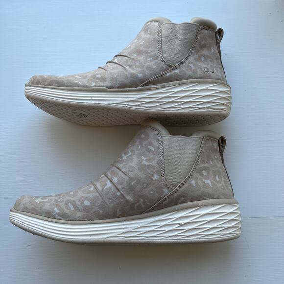 Ryka Water Repellent Wedgie Ankle Boots Niah Animal Tan Womens 7 M - Picture 6 of 12